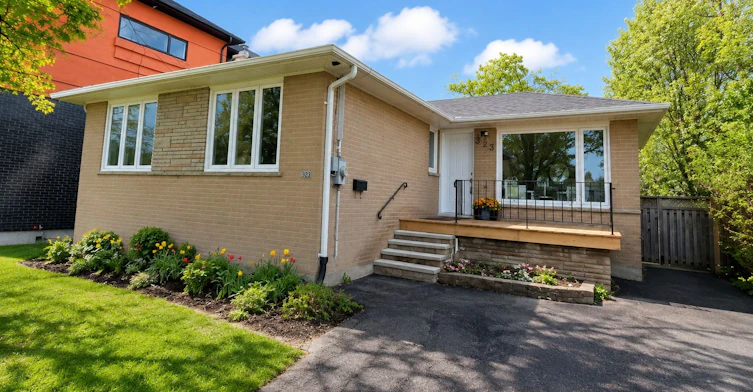 lower level-323 Elmwood Avenue, Richmond Hill, ON, L4C 1L7