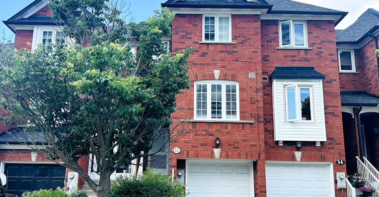 52 Beresford Drive, Richmond Hill, ON, L4B 4J6