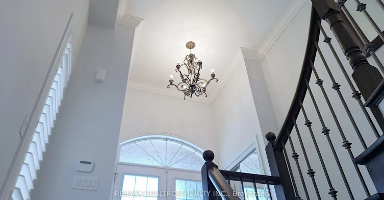 7 Military Court, Richmond Hill, ON, L4E 0M3 - 8