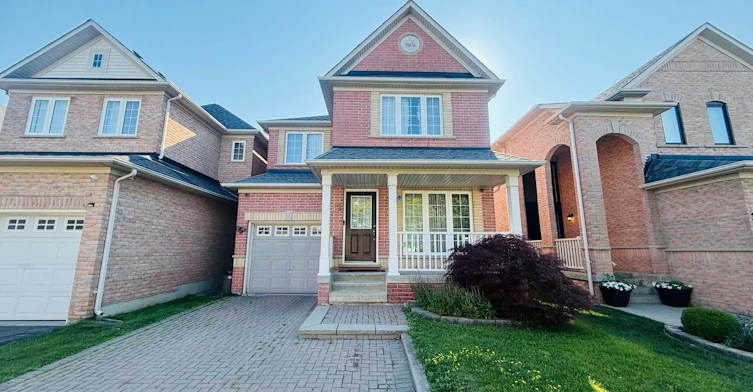 32 Oxfordshire Street, Markham, ON, L6C 2E1