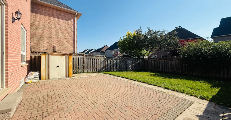 32 Oxfordshire Street, Markham, ON, L6C 2E1 - 8