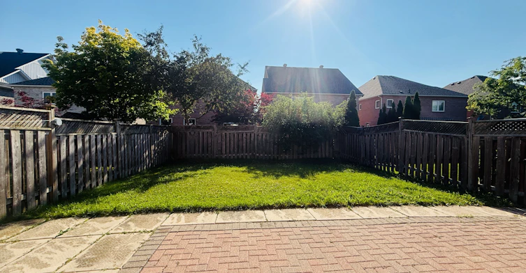 32 Oxfordshire Street, Markham, ON, L6C 2E1 - 10