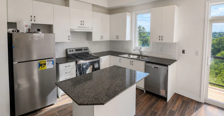 15 Inverary Crescent, Vaughan, ON, L4H 5G8 - 13