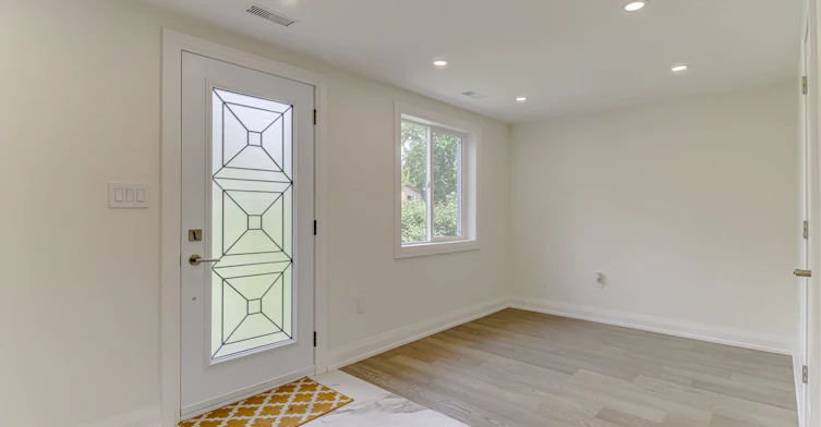 321 Tampa Drive, Georgina, ON, L4P 3A3 - 3