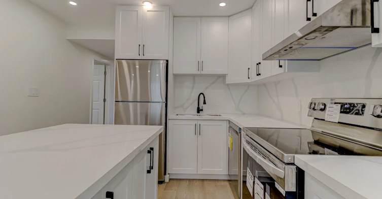321 Tampa Drive, Georgina, ON, L4P 3A3 - 5