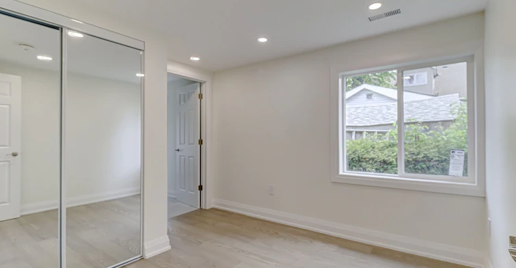 321 Tampa Drive, Georgina, ON, L4P 3A3 - 12