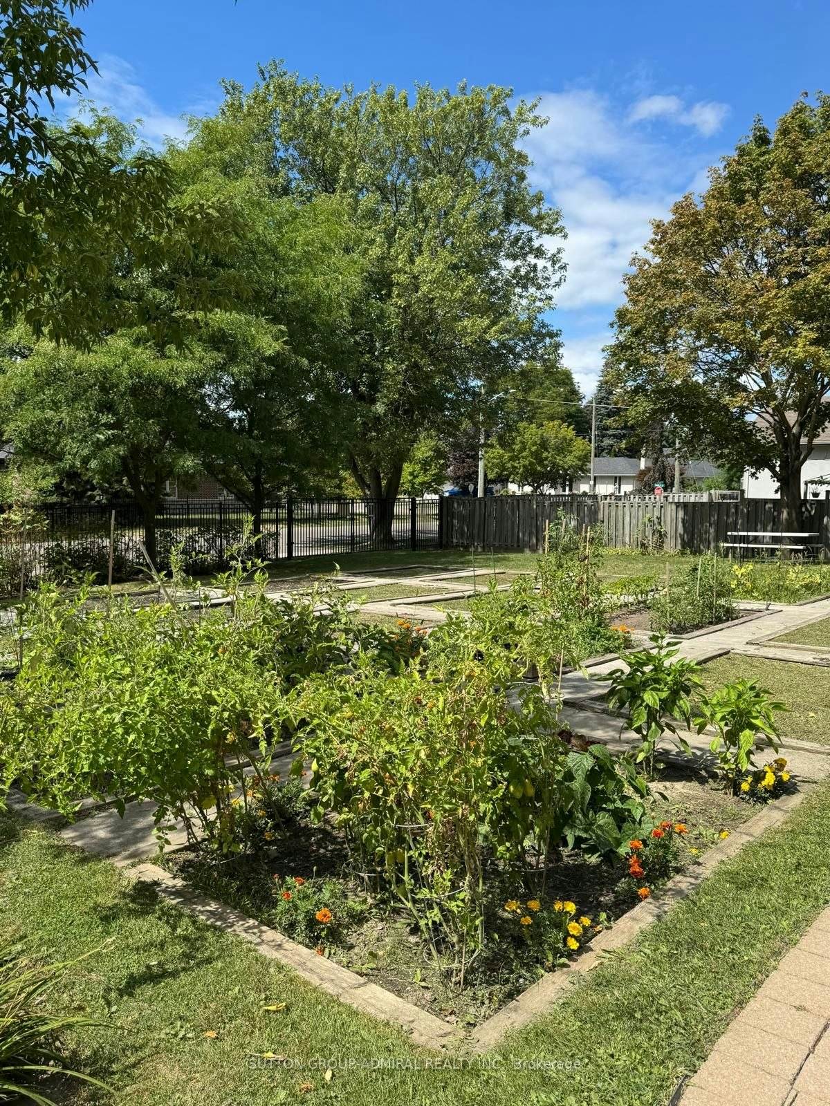 102-9944 Keele Street, Vaughan, ON, L6A 3Z4 - 17