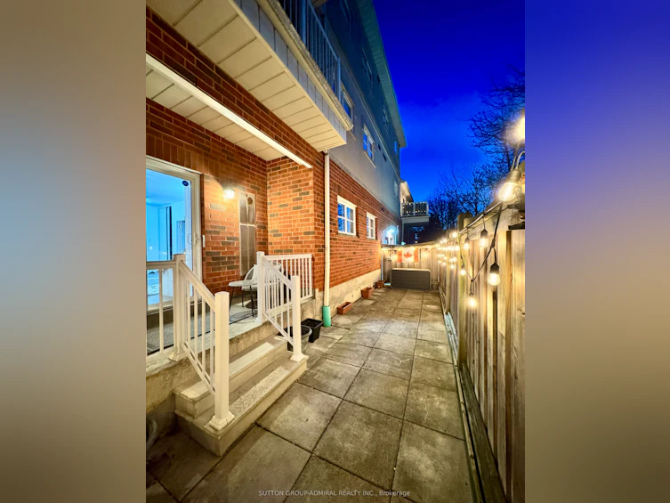 102-9944 Keele Street, Vaughan, ON, L6A 3Z4 - 14
