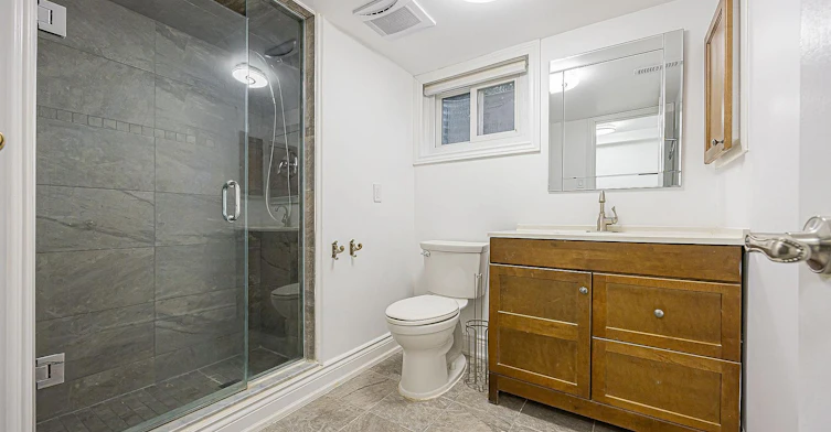 60 Fairway Drive, Aurora, ON, L4G 2H1 - 18