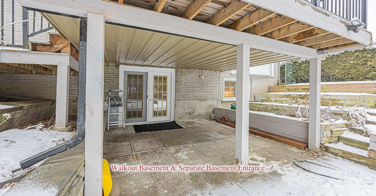 60 Fairway Drive, Aurora, ON, L4G 2H1 - 3