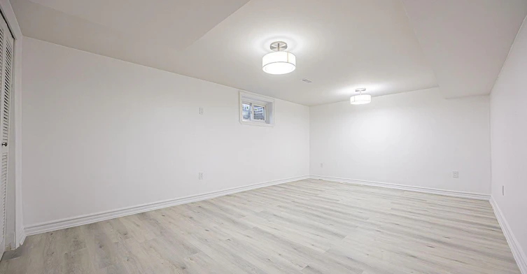 60 Fairway Drive, Aurora, ON, L4G 2H1 - 7