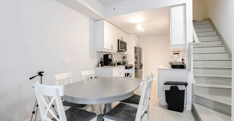 Th12-1010 Portage Parkway, Vaughan, ON, L4K 0K3 - 12