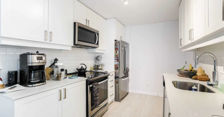 Th12-1010 Portage Parkway, Vaughan, ON, L4K 0K3 - 10