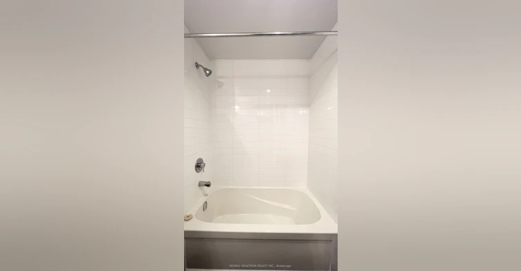1004-9199 Yonge Street, Richmond Hill, ON, L4C 1H7 - 8