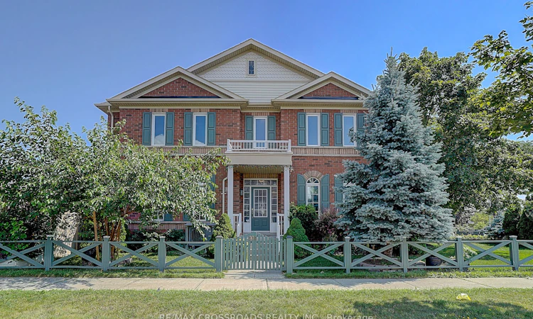 205 Box Grove By Passage