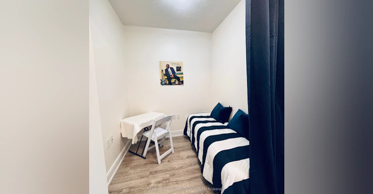 318B-9600 Yonge Street, Richmond Hill, ON, L4C 0X3 - 3