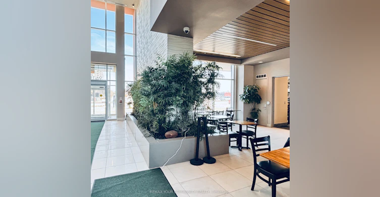 318B-9600 Yonge Street, Richmond Hill, ON, L4C 0X3 - 10