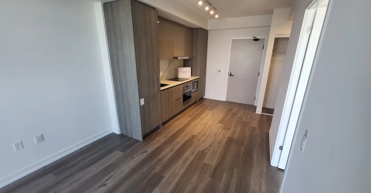 5910-225 Commerce St Street, Vaughan, ON, L4K 0P9 - 5