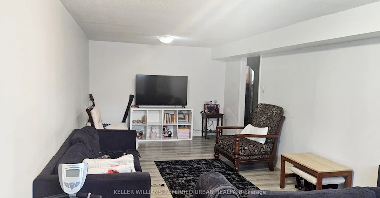 Basement-743 Sunnypoint Drive, Newmarket, ON, L3Y 2Z7 - 4