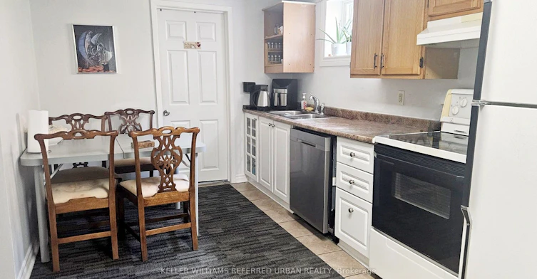 Basement-743 Sunnypoint Drive, Newmarket, ON, L3Y 2Z7 - 2