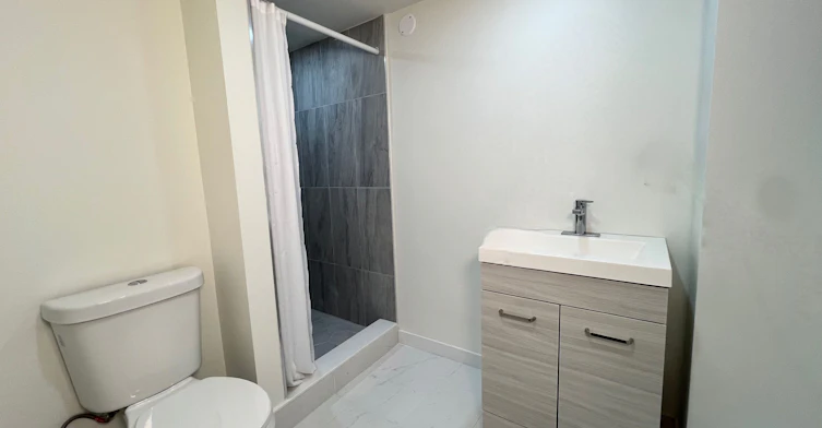 lower2-62 Mcclenny Drive, Aurora, ON, L4G 5N6 - 2