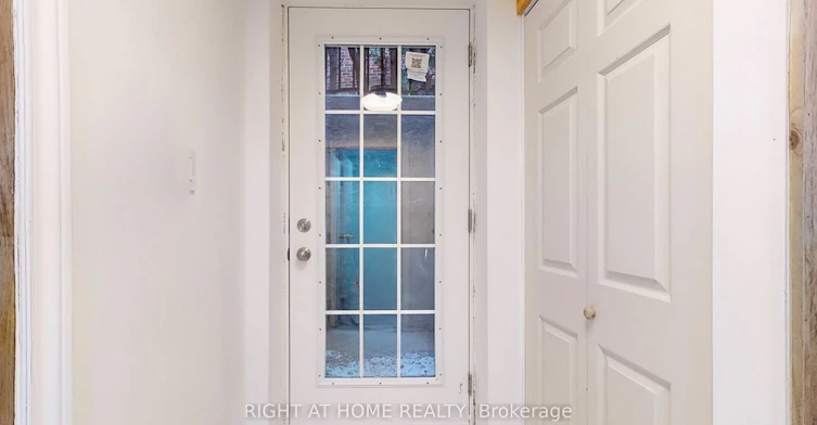 lower2-62 Mcclenny Drive, Aurora, ON, L4G 5N6 - 5