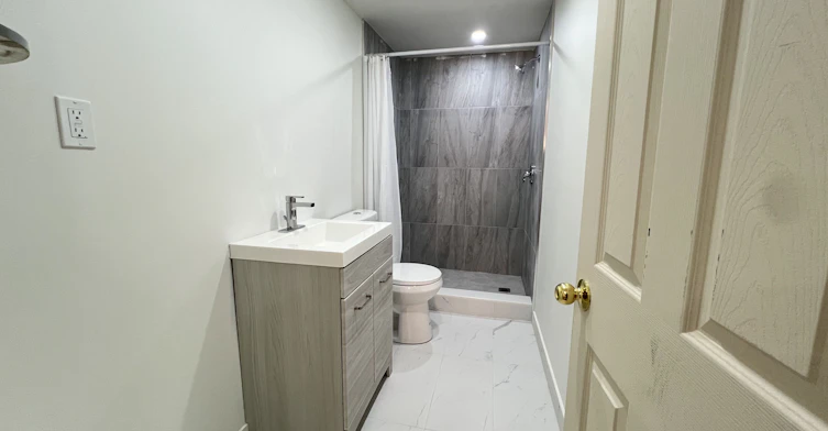 lower2-62 Mcclenny Drive, Aurora, ON, L4G 5N6 - 7