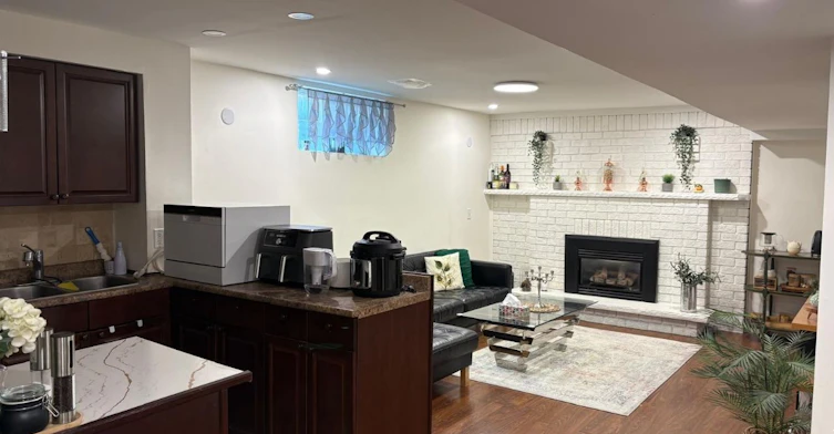 A-lower unit-31 Oxford Street, Richmond Hill, ON, L4C 4L6