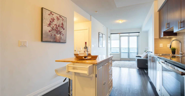 1530-7161 Yonge Street, Vaughan, ON, L3T 0C8 - 9
