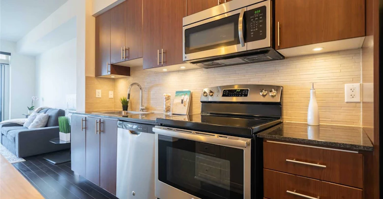 1530-7161 Yonge Street, Vaughan, ON, L3T 0C8 - 6