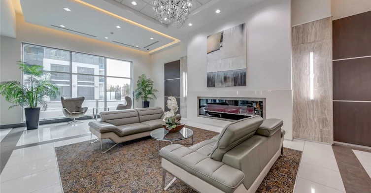 1530-7161 Yonge Street, Vaughan, ON, L3T 0C8 - 2