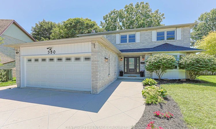 380 Selby Crescent
