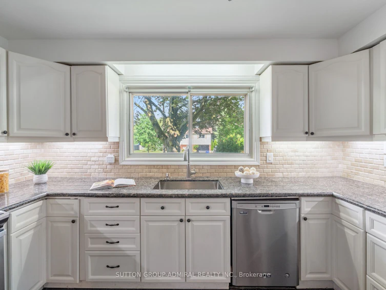52 Sir Bedevere Place, Markham, ON, L3P 2W4 - 12
