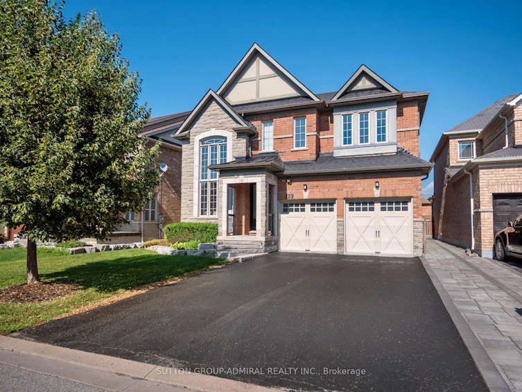 129 Mooney Street, Bradford West Gwillimbury, ON, L3Z 0K9