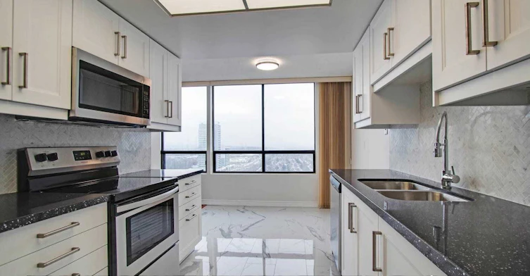 Ph12-7601 Bathurst Street, Vaughan, ON, L4J 4H5 - 7