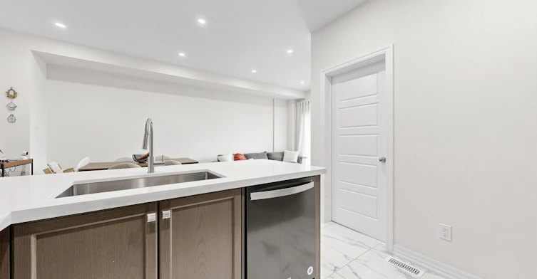 51 Vantage Loop, Newmarket, ON, L3X 0K9 - 17