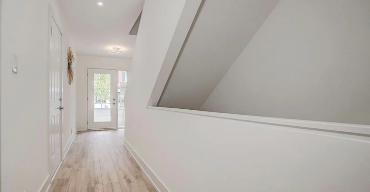 29 Chestnut Court, Aurora, ON, L4G 4A4 - 4