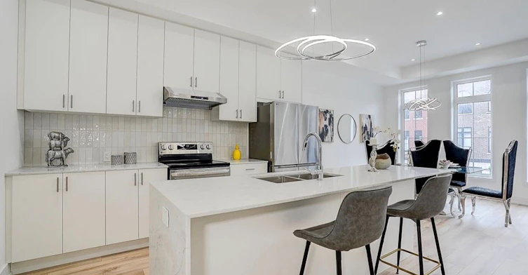 29 Chestnut Court, Aurora, ON, L4G 4A4 - 17