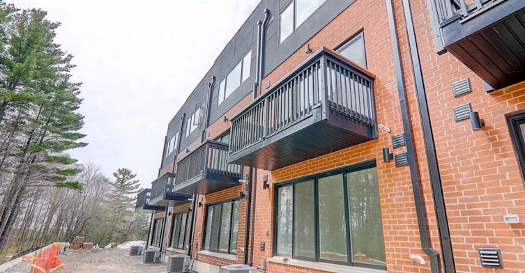 29 Chestnut Court, Aurora, ON, L4G 4A4 - 45