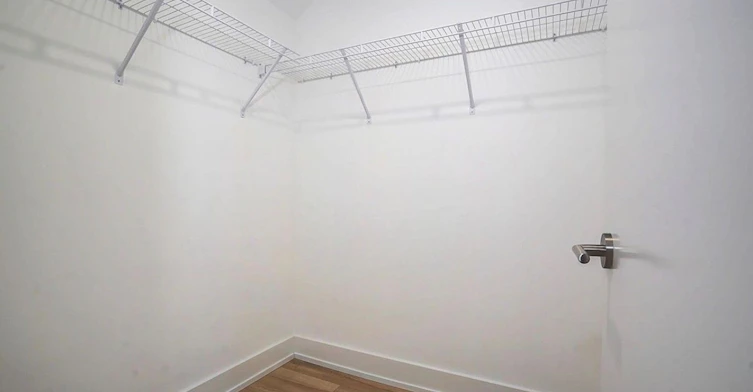 29 Chestnut Court, Aurora, ON, L4G 4A4 - 31