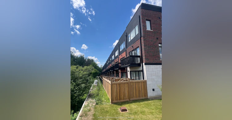 29 Chestnut Court, Aurora, ON, L4G 4A4 - 49