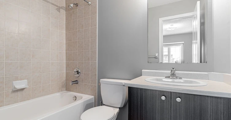 10-15 Old Colony Road, Richmond Hill, ON, L4E 4L5 - 19
