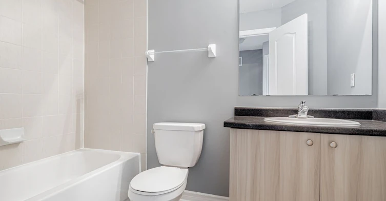 10-15 Old Colony Road, Richmond Hill, ON, L4E 4L5 - 15