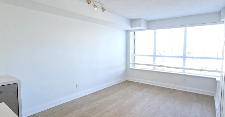 417-20 North Park Road, Vaughan, ON, L4J 0G7 - 5