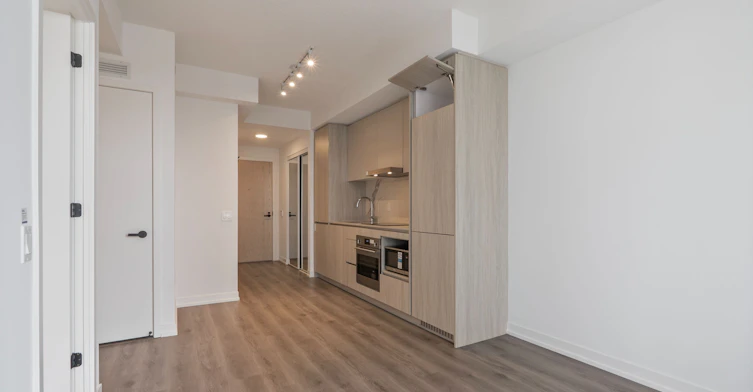 2616-28 Interchange Way, Vaughan, ON, L4K 0P8 - 8