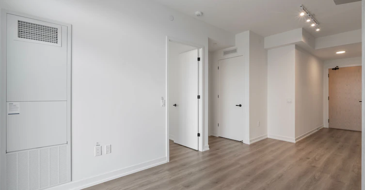 2616-28 Interchange Way, Vaughan, ON, L4K 0P8 - 9