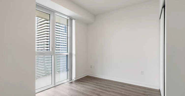 2616-28 Interchange Way, Vaughan, ON, L4K 0P8 - 12