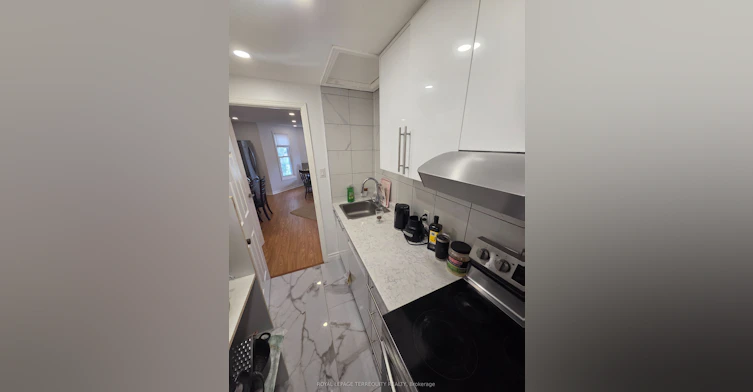 Upper-309 Harewood Boulevard, Newmarket, ON, L3Y 6N5 - 9
