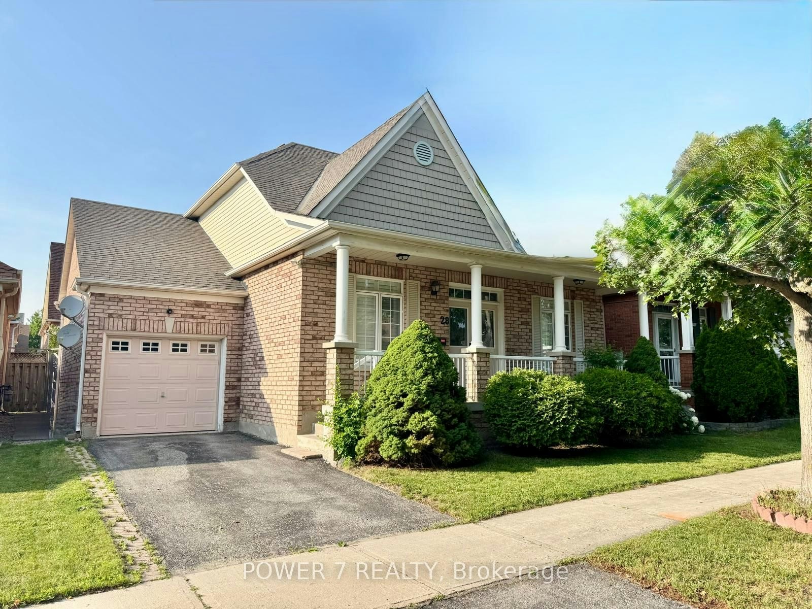 28 Cliveden Place, Markham, ON, L6C 2S4