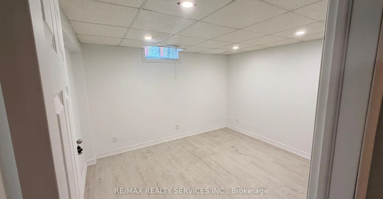 Basement-36 Windward Crescent, Vaughan, ON, L6A 3G5 - 4